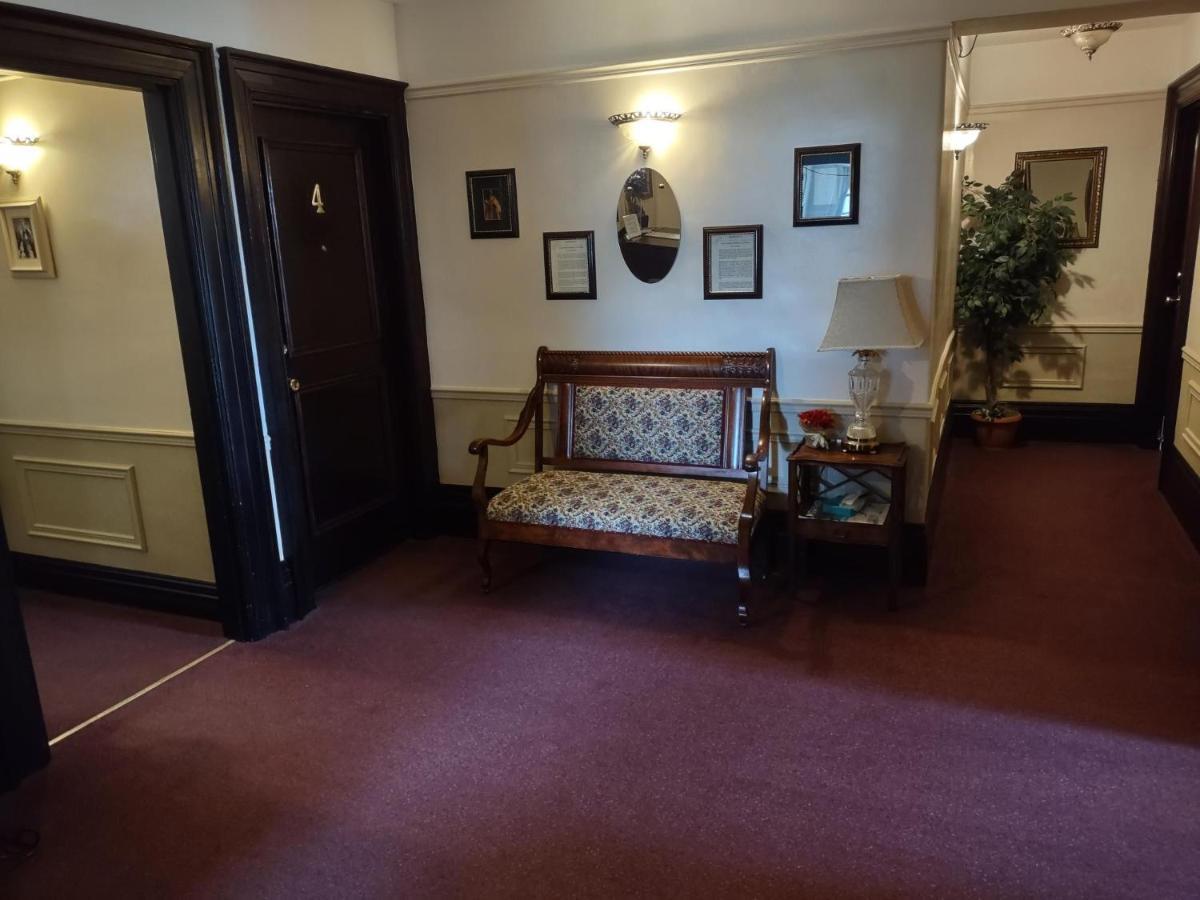 The King George Inn 코복 외부 사진