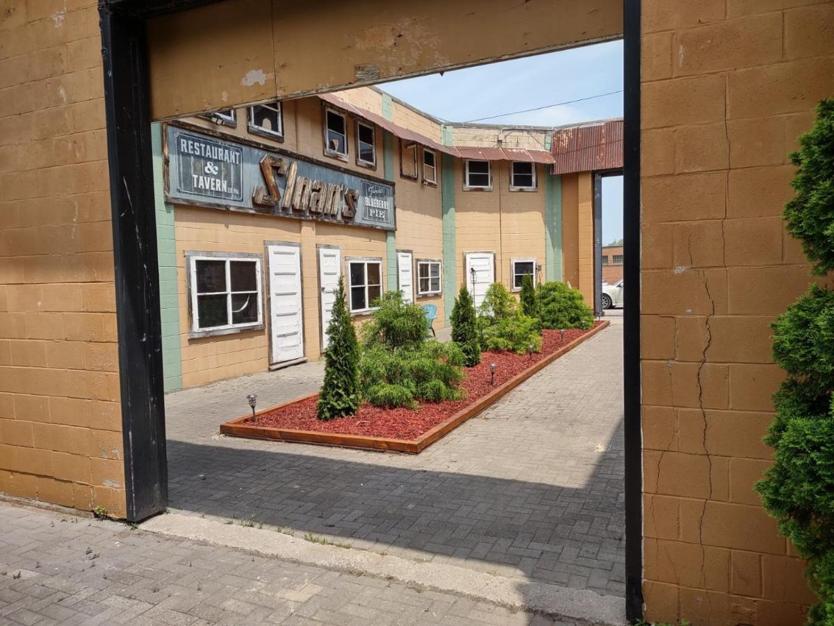 The King George Inn 코복 외부 사진