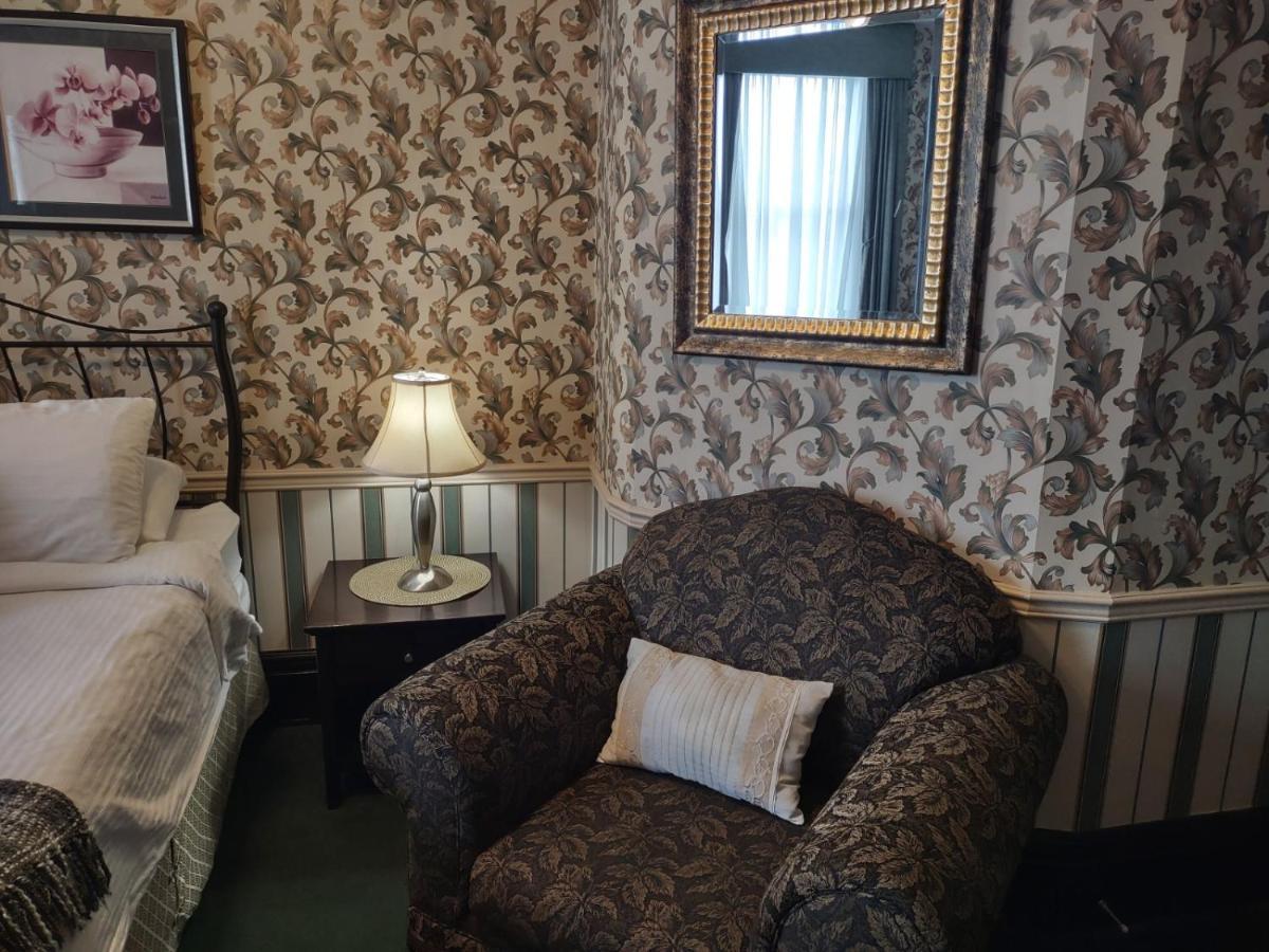 The King George Inn 코복 외부 사진